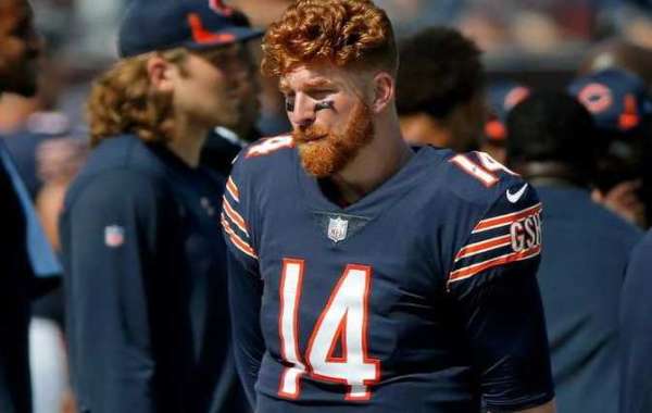 Bears vil lade Andy Dalton starte spillet